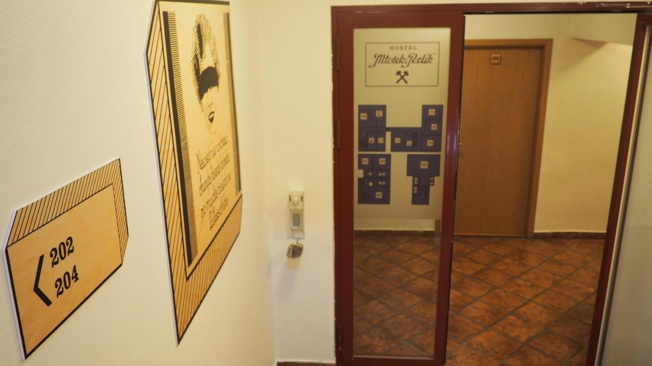 Hostel Mlotek I Perlik تارنوفسكي غوره المظهر الخارجي الصورة