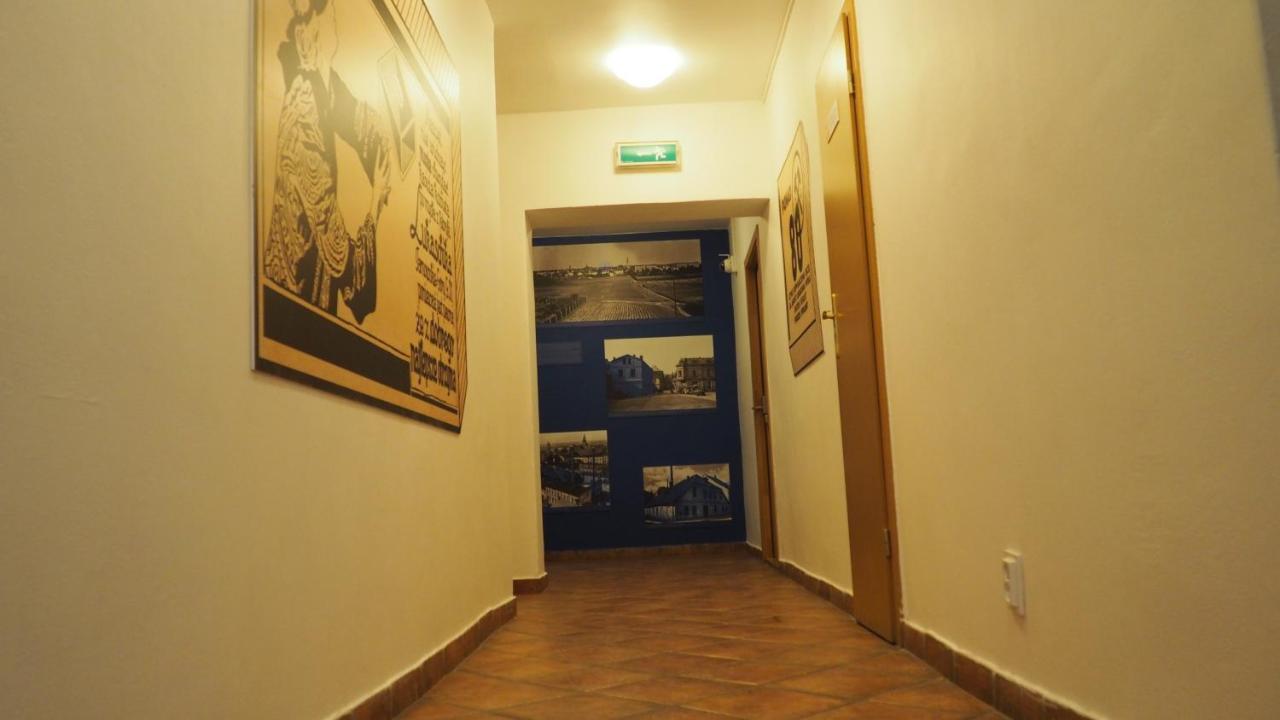Hostel Mlotek I Perlik تارنوفسكي غوره المظهر الخارجي الصورة